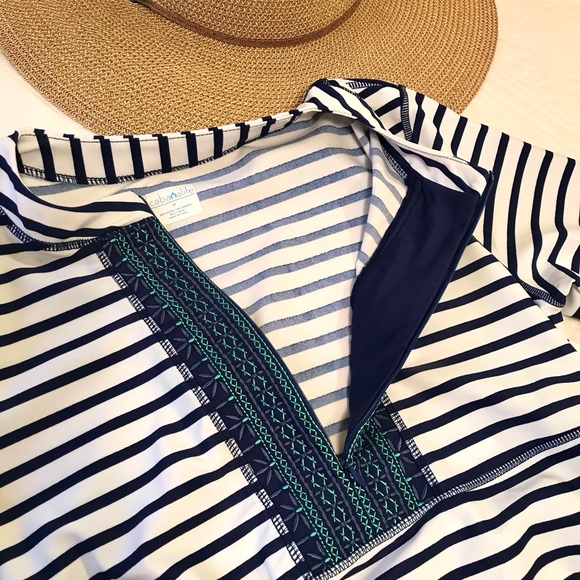 Cabana Life Embroidered Ruched Rash Guard - Picture 9 of 16